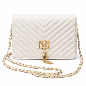 NWT Badgley Mischka White Quilted Crossbody Bag Gold Chain Tassel Logo Clutch